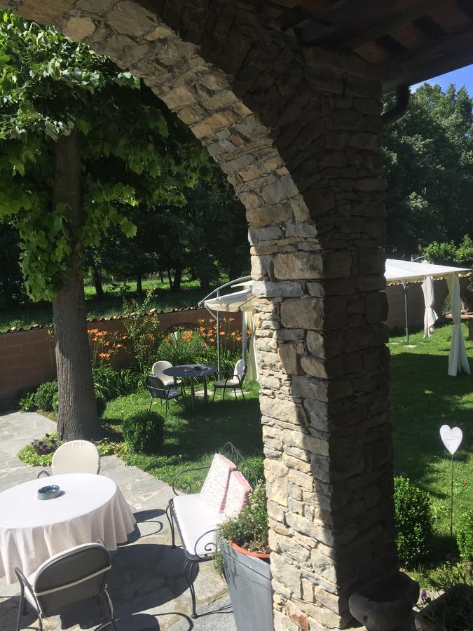 Gasthaus Ca 'D Gnese Castagnole delle Lanze Exterior foto